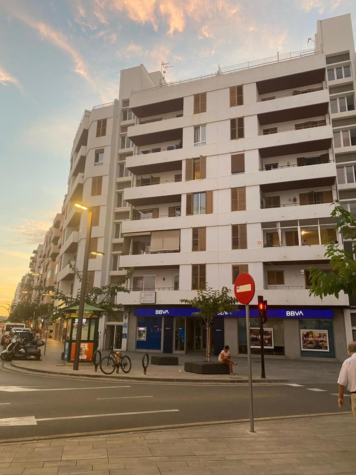 فندق Casa De Huespedes El Almendro مدينة إيبيزا المظهر الخارجي الصورة